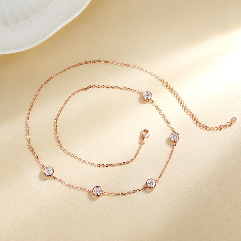 GRA Certified 5mm Moissanite N - đánh giá và giá Bezels Set Pendant